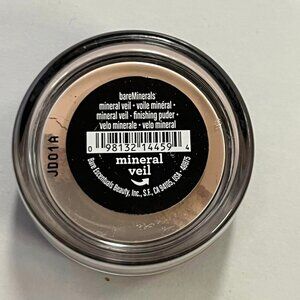 bareMinerals Mineral Veil 48875 Finishing Face Powder Similar size 0.57g 0.02oz
